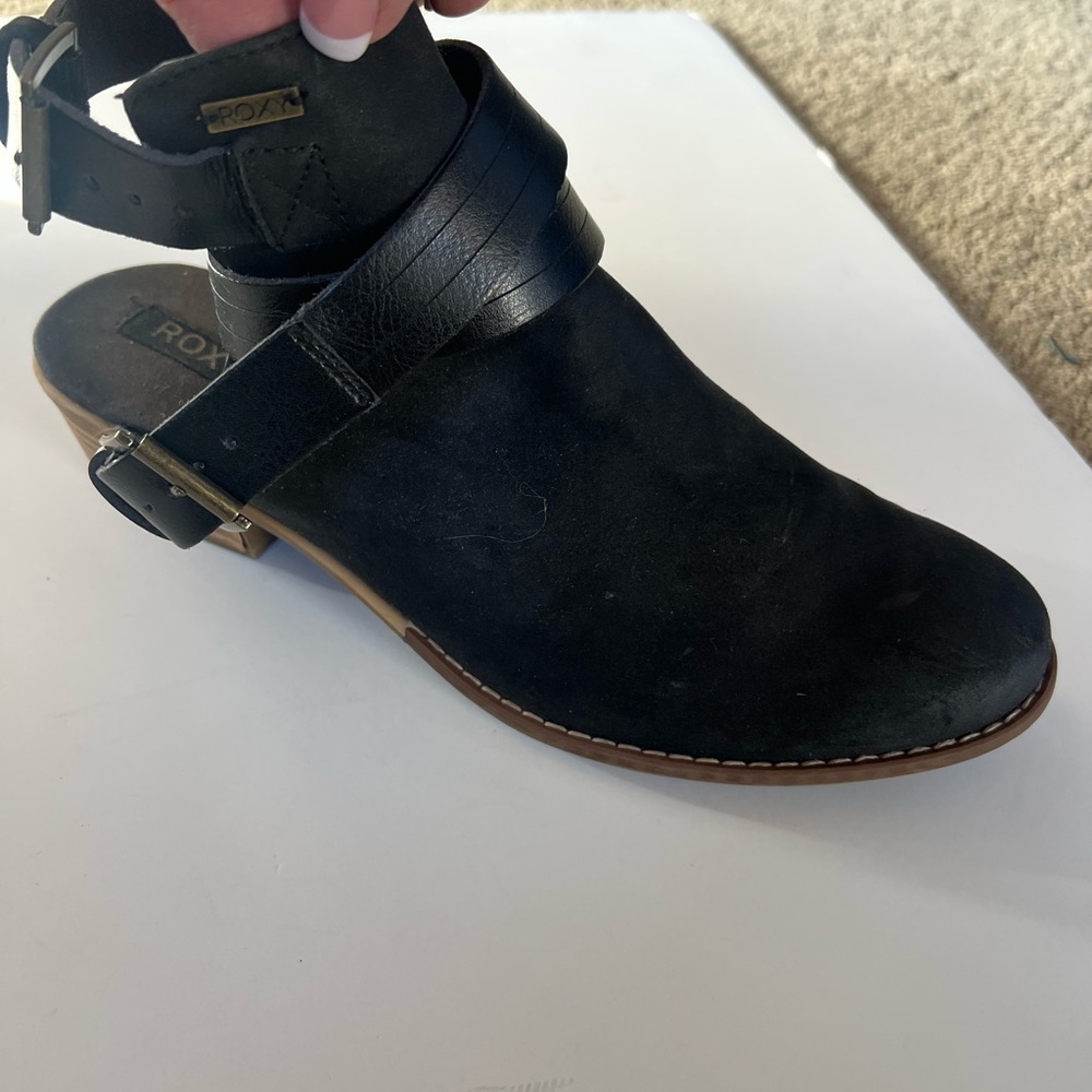 Roxy Black Leather Ankle Boots